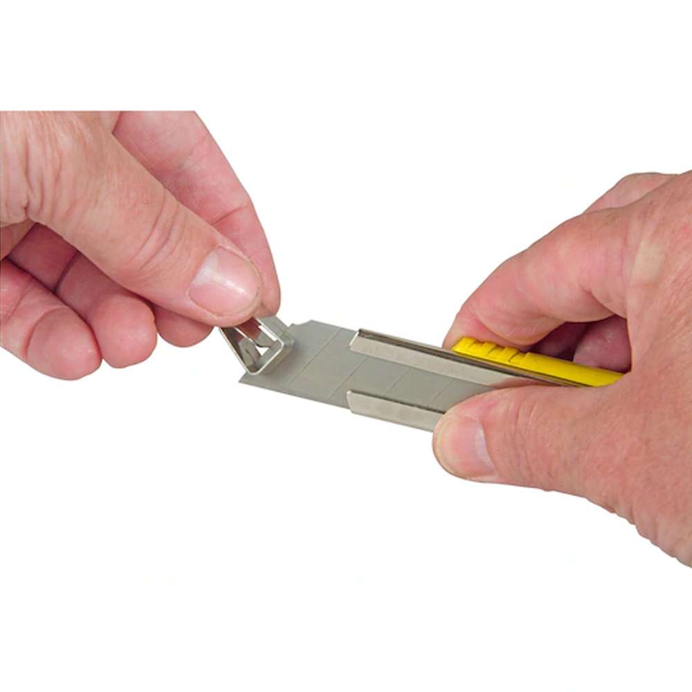 Cutter 18 mm con lama Singola Stanley Fatmax 10421