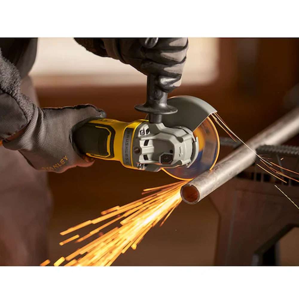 Smerigliatrice angolare brushless18V V20StanleyFatmax SFMCG700M2K-QW